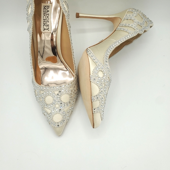 Badgley Mischka Rouge pumps, Ivory, NIB - Picture 11 of 13